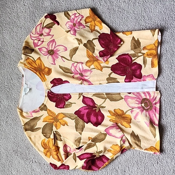 Cache Cardigan - Picture 1 of 5